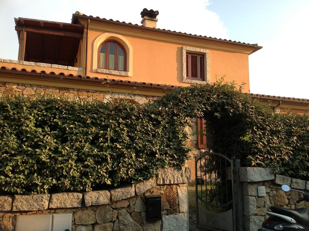 Casa Vacanza La Suaredda San Teodoro  Oda fotoğraf